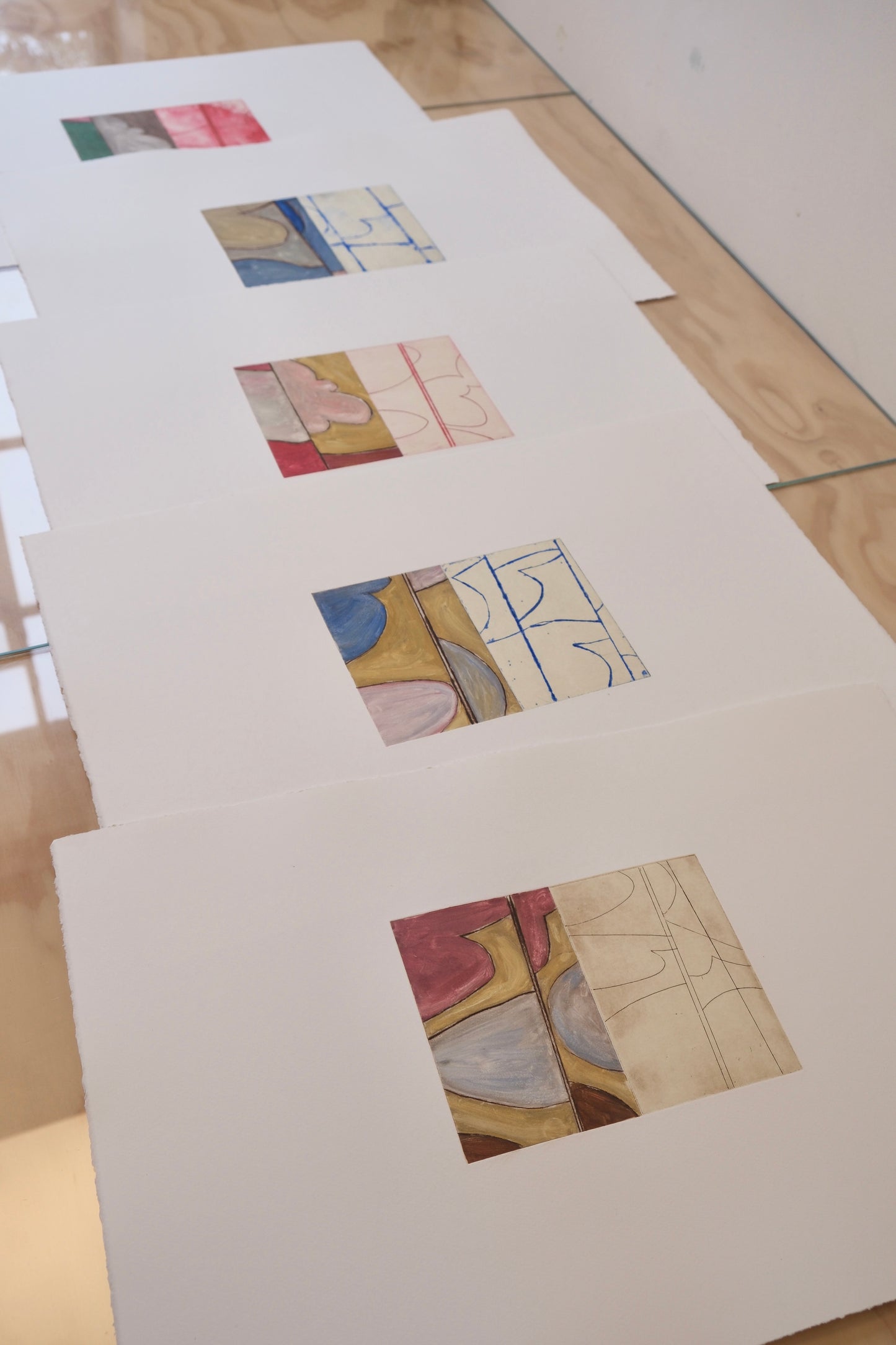 Ines Fernandez de Cordova: Cuerpos Azules