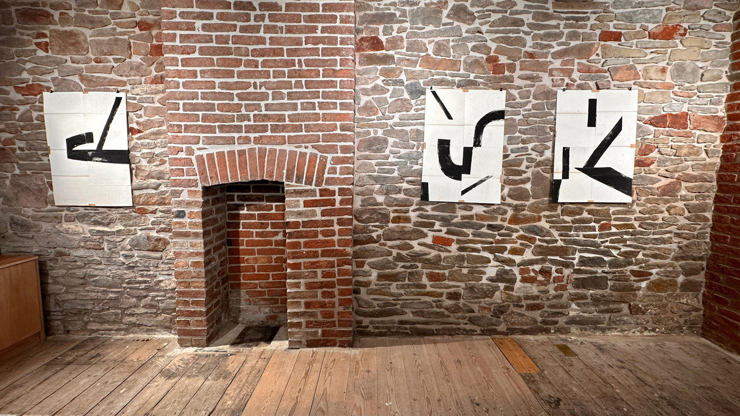 Hannah Ludnow: Untitled 1