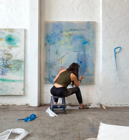 Kate Dolan: Held still (AURA)