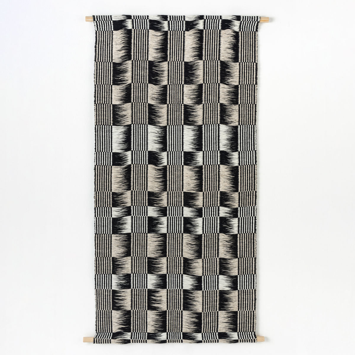 Lizzi Mann: Warped III